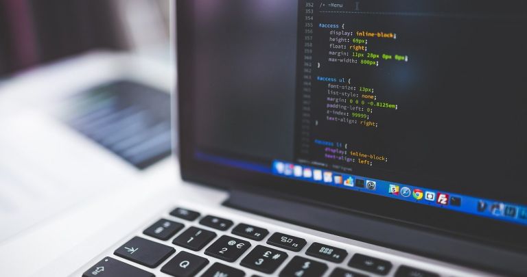 Cum ștergi programele ascunse din Windows (Ghid Aprilie 2026)