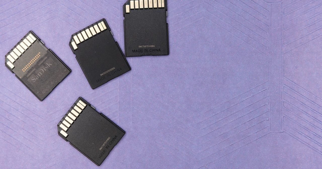 Cum Verifici Viteza Stick USB și SSD - Ghid Aprilie 2026